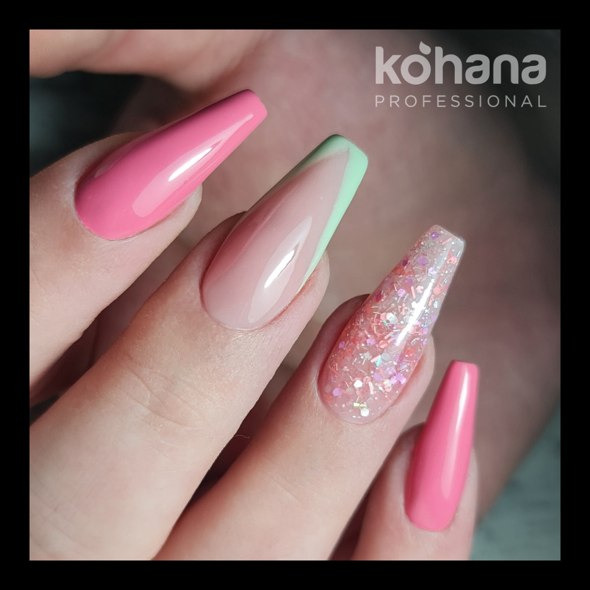 143 Raspberry Macaron Gel Polish 10ml